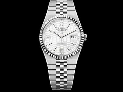 Rolex Oyster Perpetual Land-Dweller 40